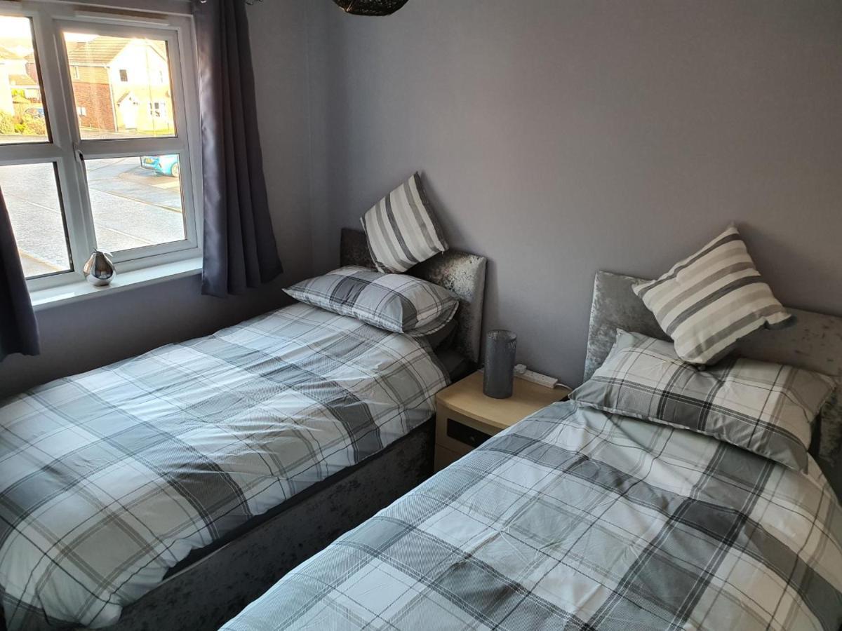 The Bell Apartment. Modern, Stylistic & Luxurious Falkirk Buitenkant foto